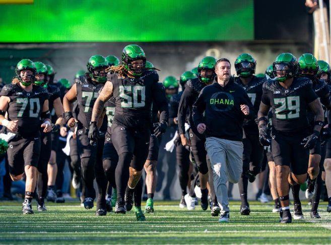 Oregon Ducks promote internally for both coordinator roles