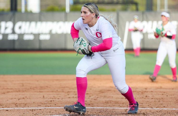 Oregon softball debuts at No. 5 in preseason poll